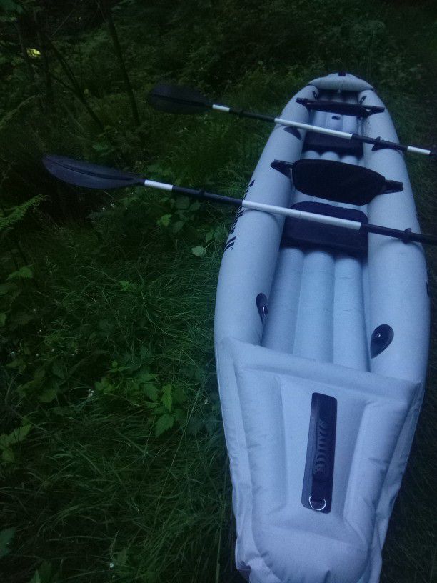 Photo 13 2020 Solstice Traveler 2 Tandem Kayak Whitewater able!w Locking Pump Valves Thick Material