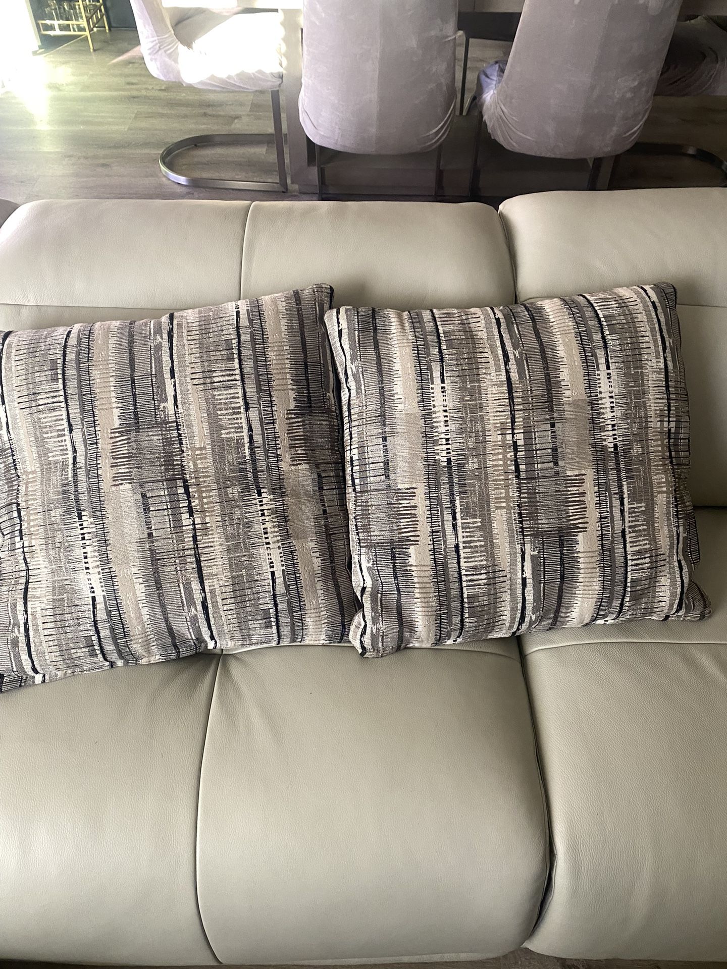 Couch Accent Pillows