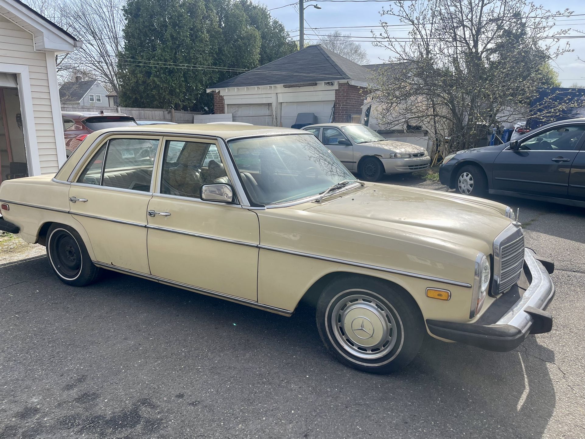 1976 Mercedes-Benz E
