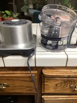 De'Longhi Food Processor with Bowl and Lid