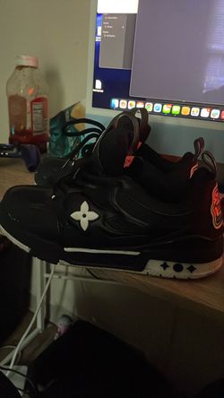 Louis Vuitton Black Low-Top Sneakers