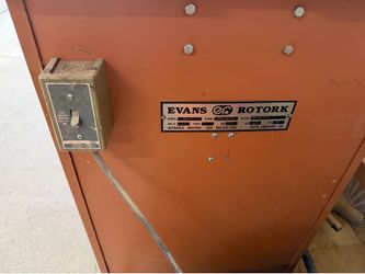 Pneumatic pocket hole