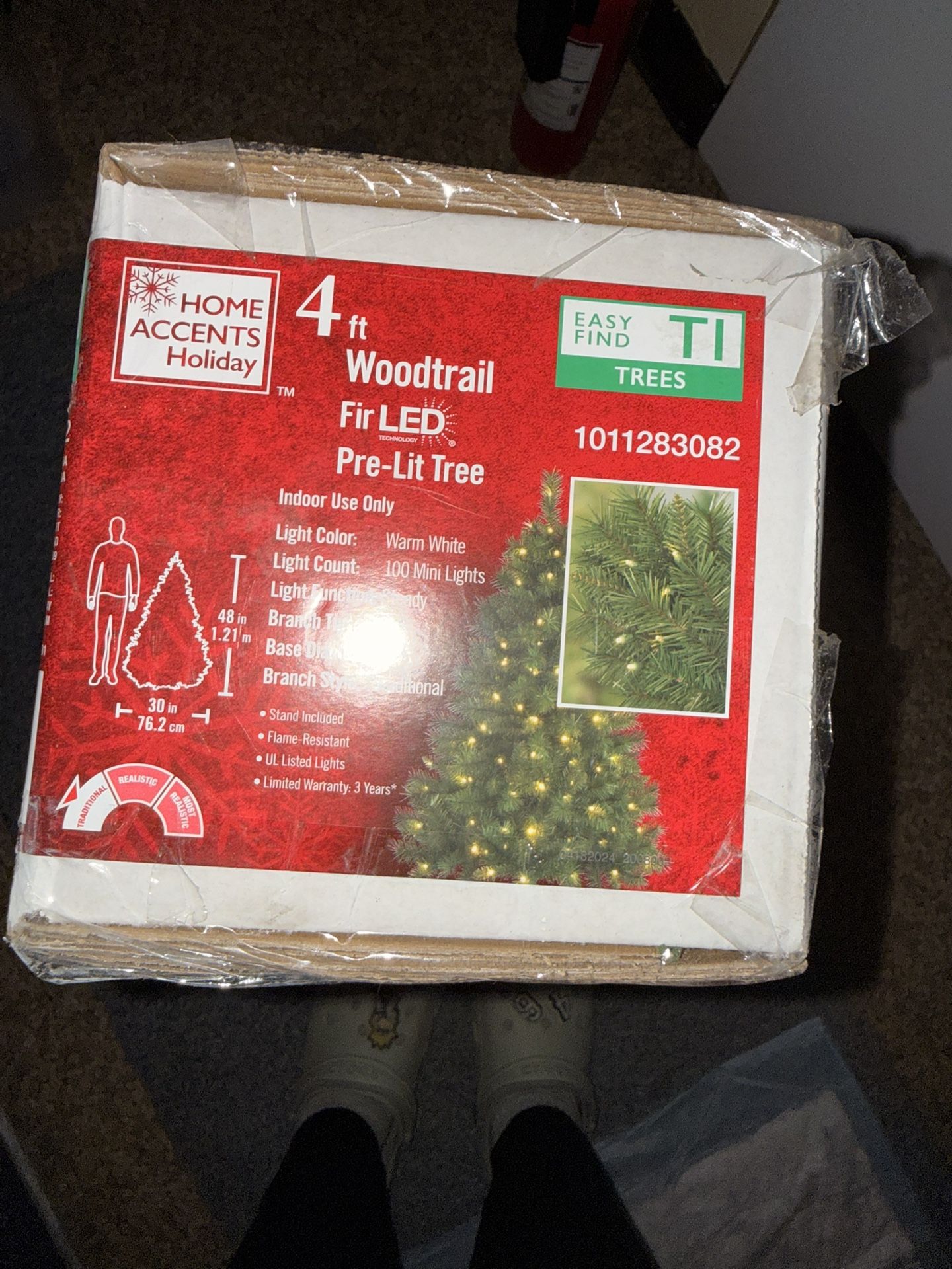 4ft Woodtrail Pre-Lit Christmas Tree