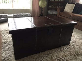 Wood chest