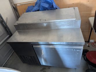 Refrigerated Case Can Be Used For Taco Cart Or Anything Else For Small Business