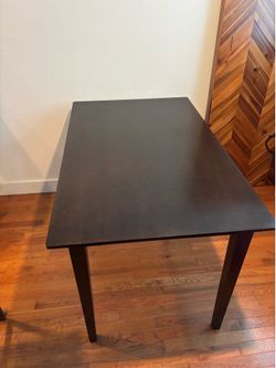 Black Table With 4 chairs