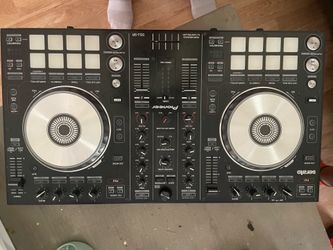 Pioneer DDJ-SR DJ Controller for Serato