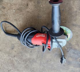 Milwaukee grinder