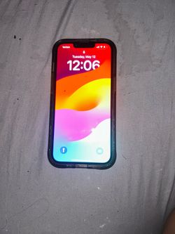Brand new iPhone 14 128g Carrier unlocked no sim restrictions !
