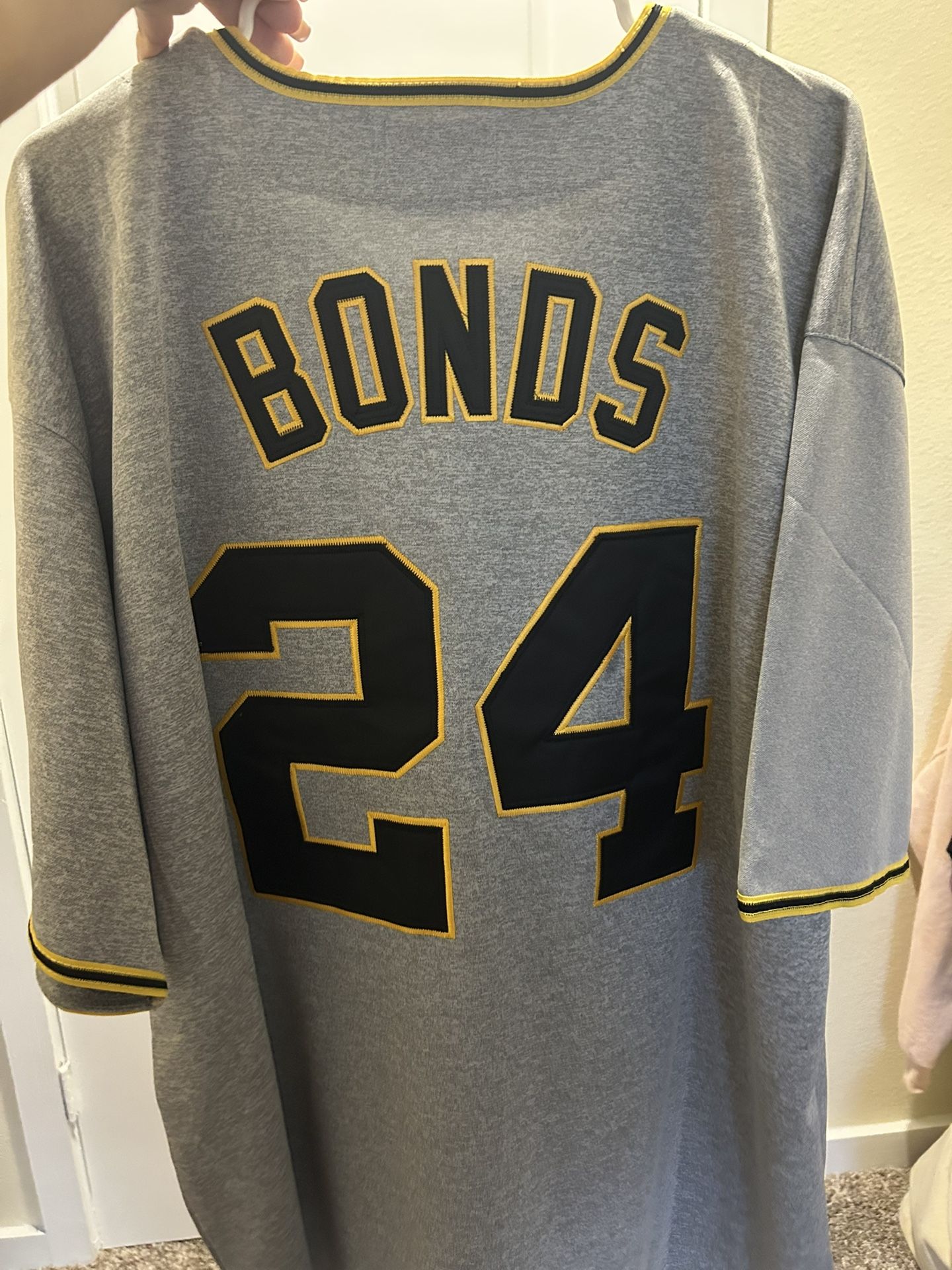Men’s 2XL NFL & MLB Jerseys