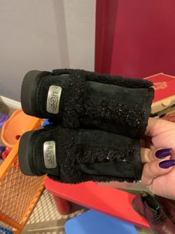Ugg boots size 10