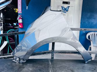 Toyota Sienna 2021-2025 left driver side fender Oem