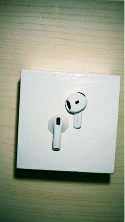 AirPod 4s (REAL 100%) ( RECEIPTS)