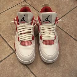 Alternate 89 Jordan 4 