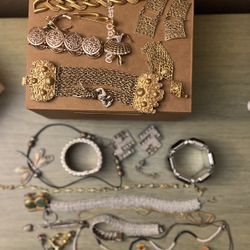 Costume Jewelry Lot (Monet)