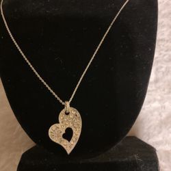Pretty Silver Necklace With A Heart Pendant W/Crystals 
