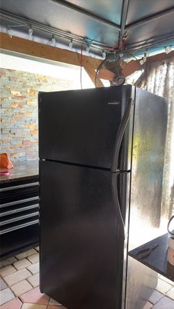 REFRIGERADOR FRIGIDAIRE