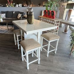 Table and 4 Stools