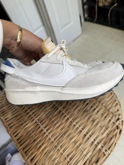 Women’s Nike Size 10