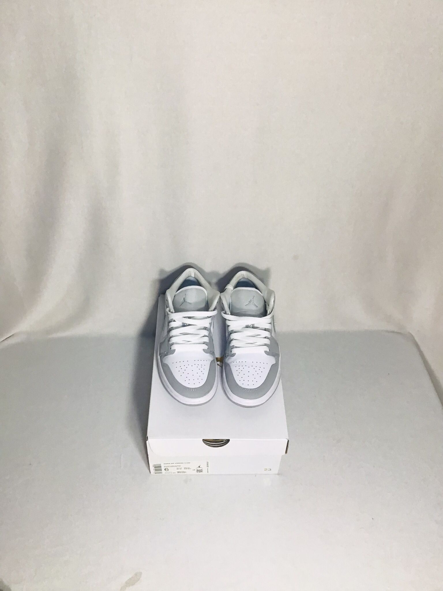 Women's Air Jordan 1 Low Sneakers - Size 6
