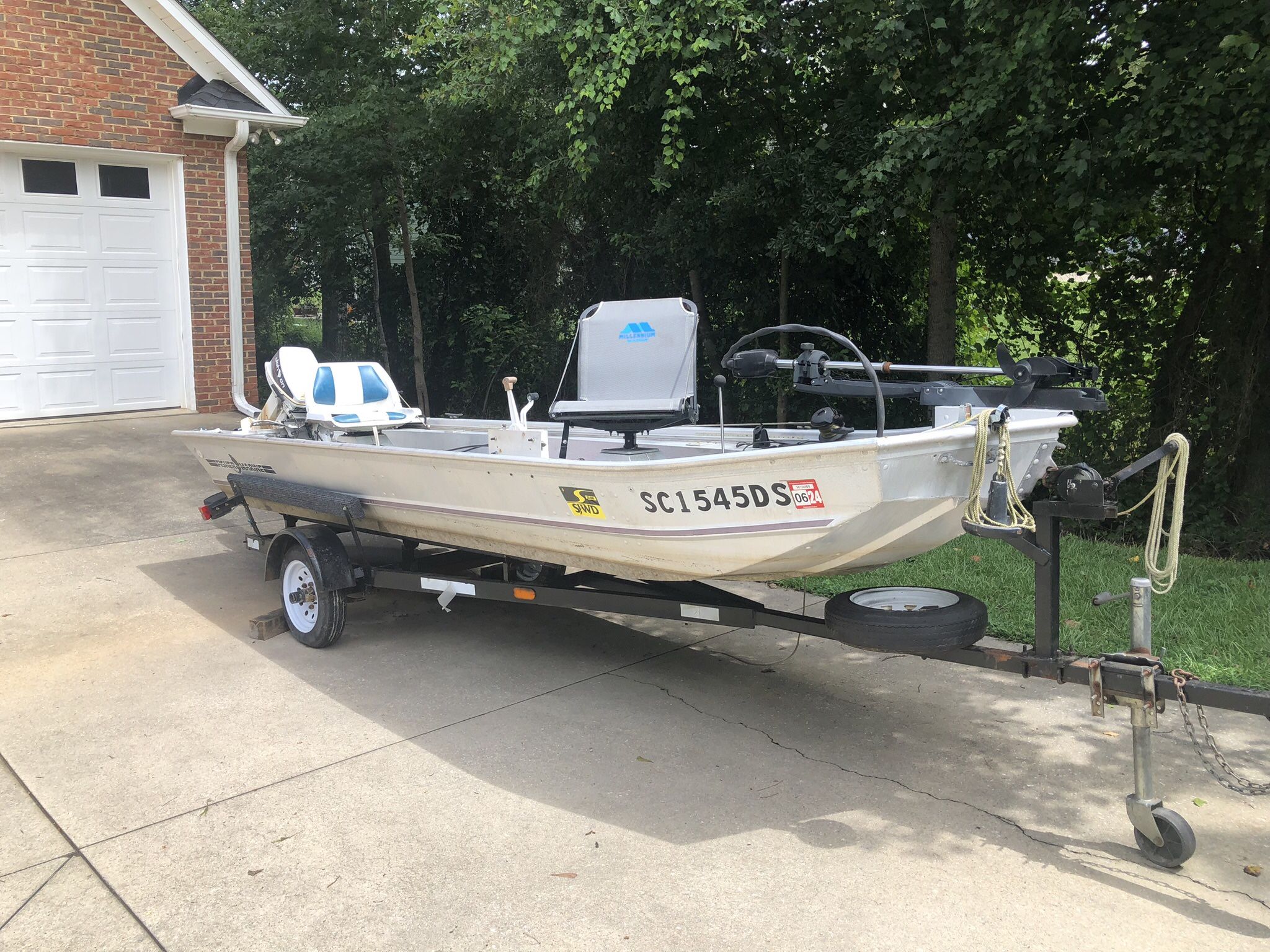 Fisher Marine 15’ Boat