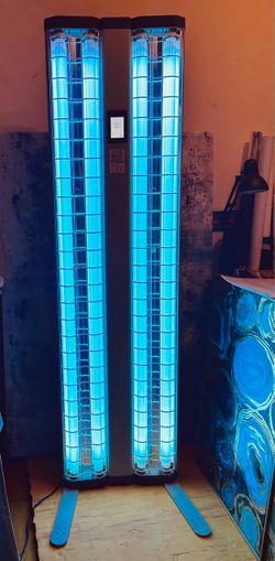 Daavlin 7 Series Phototherapy Unit Fool Body UVB Light Eczema Psoriasis Skin