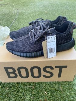 Yeezy 350 Pirate Black Size 9.5