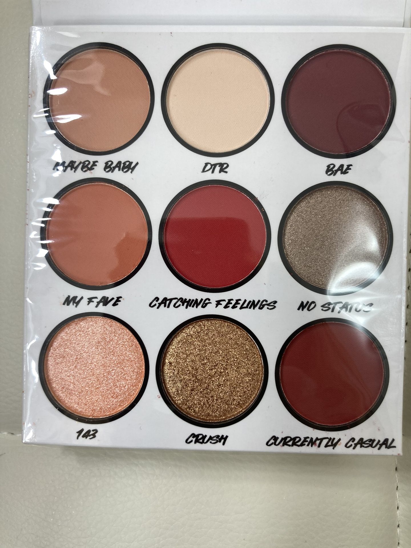 Make Up Palette $8
