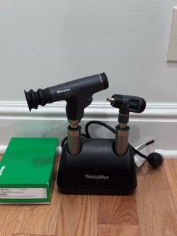 Welch allyn panoptic ophthalmoscope desk set