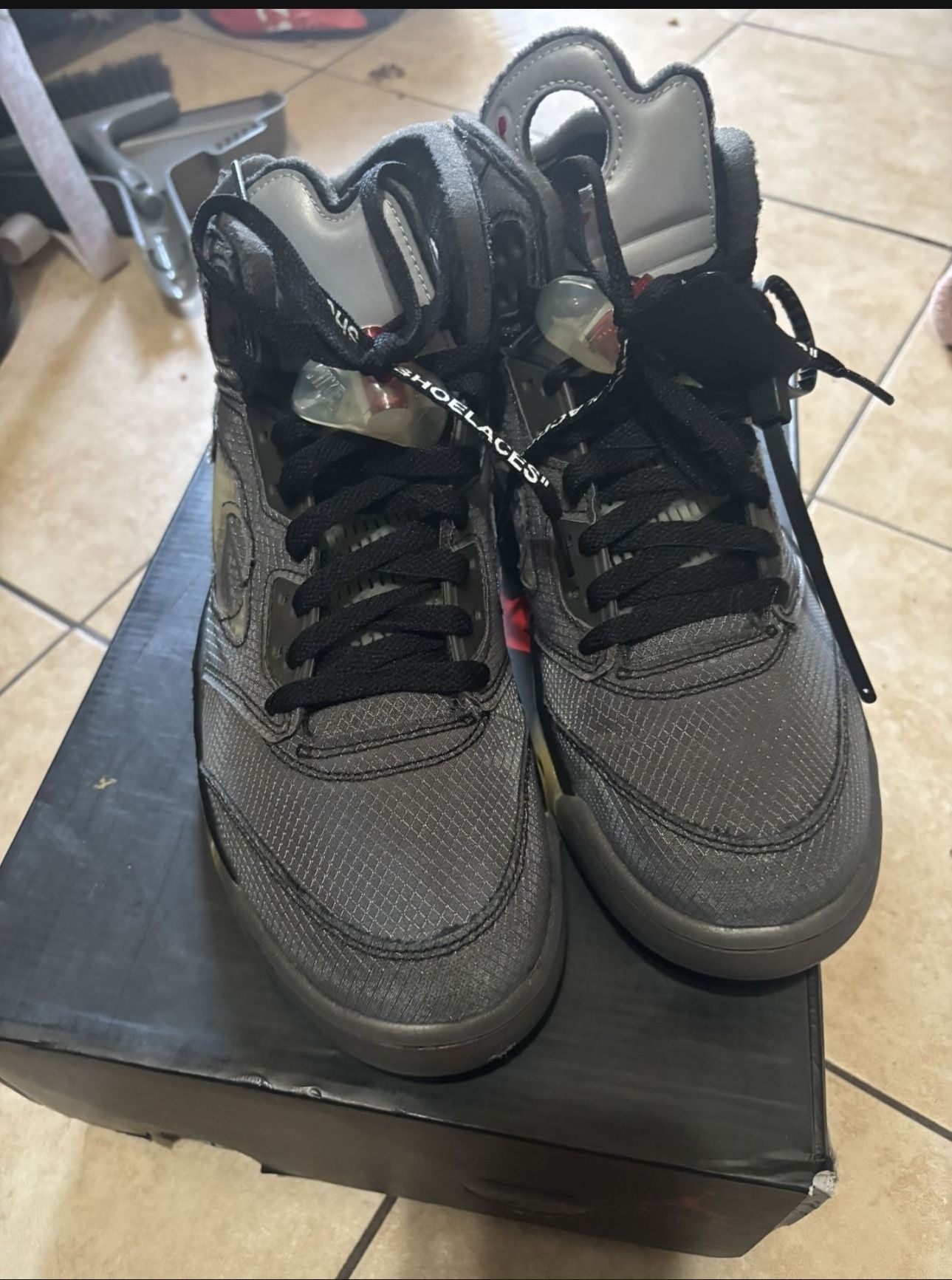 Jordan 5 Off-white Muslin Size(9.5)