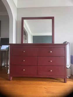 Dresser with mirror