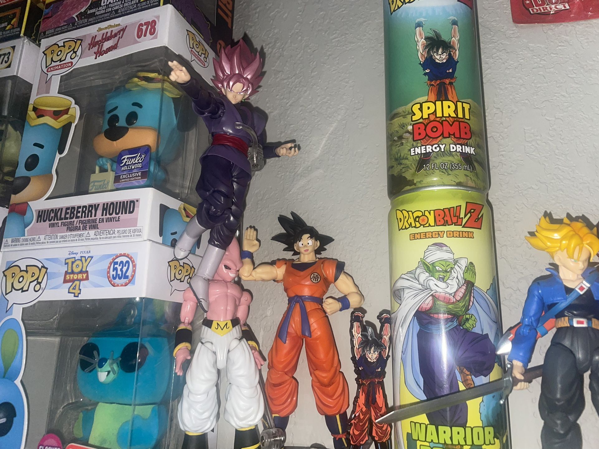 Dragon Ball Figure, Ssj5 Goku for Sale in Tulare, CA - OfferUp