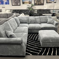 Gray Sofa Sectional w/ Free Ottoman 
