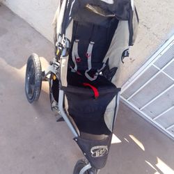 B.O.B REVOLUTION STROLLER 