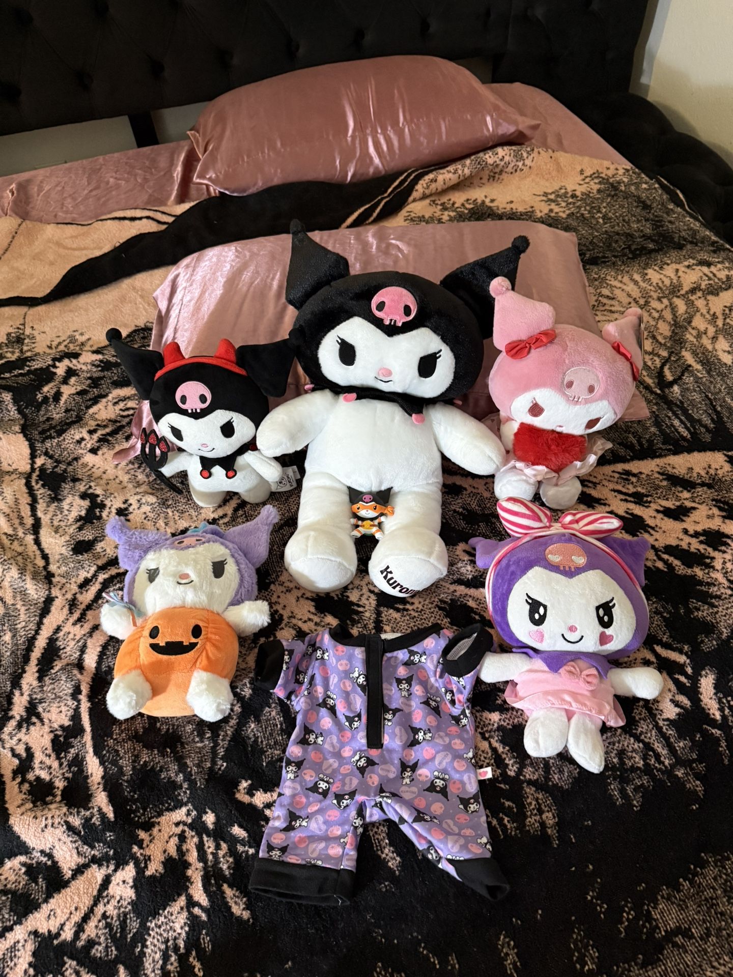 Kuromi / Sanrio Plushies