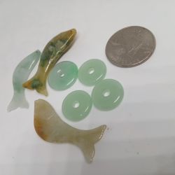 Vtg Lot Jade Charm.and Fishes Pdntsgreen Yellwish Jade Donut Making Earings Or Pdnt As Well