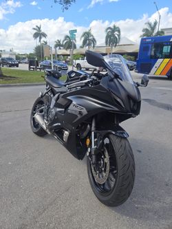 2025 YAMAHA YZF R7