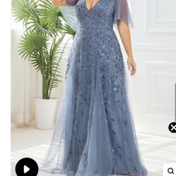    Ever pretty Plus Size Floor Length Formal Evening Gowns for Weddings Blue maxi A-line dress with floral embroidery and beading, featuring a V-neck 