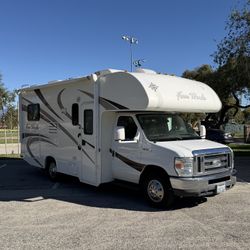 2015 Thor Four Winds 22e Low Miles!!!