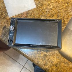 Sound Stream Car Play