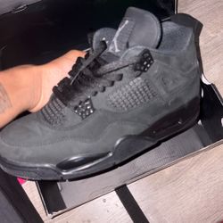 Jordan 4 “Black Cats” 2025
