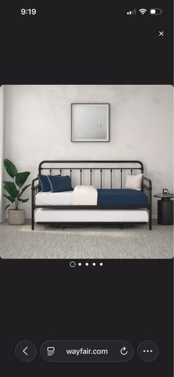 Trundle bed