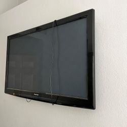 Panasonic TV For Sale 