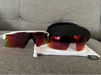 Customized Oakley radar EV paths: prizm road