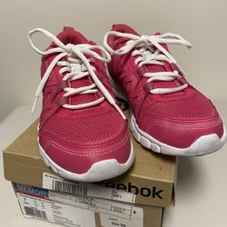 Reebok Woman Sneakers, Size 7