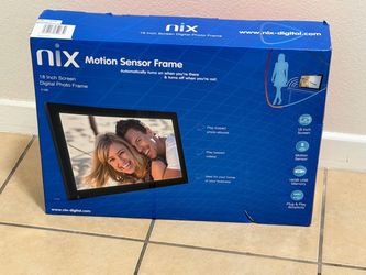 Nix 18 Inch Digital Photo Frame