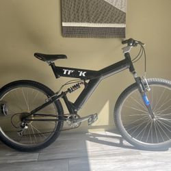 Trek Mountain bike