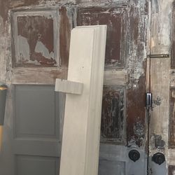 White Firer Place Mantal