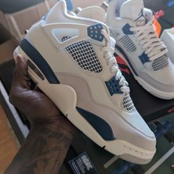 Jordan 4 Retro Military Blue 