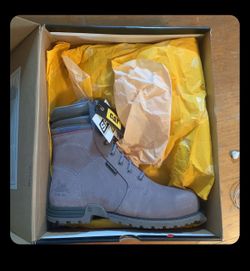 NEW CAT Women’s Waterproof Steel Toe Work Boots - Size 9